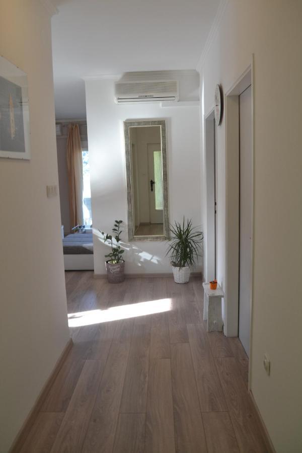 Family Friendly Apartments With A Swimming Pool Supetarska Draga - Donja, Rab - 2019 Exterior photo